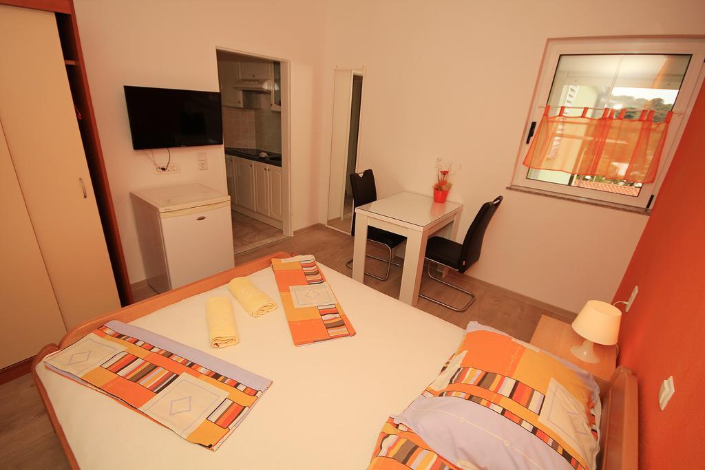 Apartment Vucic Makarska Dış mekan fotoğraf